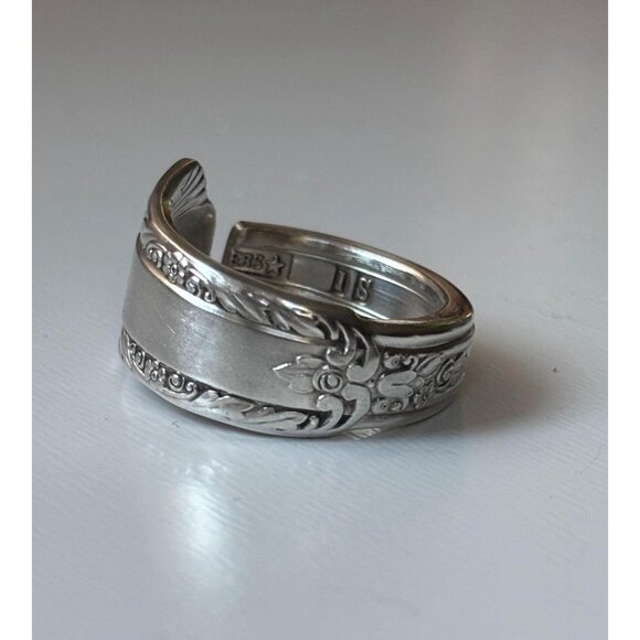 Handmade Antique Silver Plated Spoon Ring: Rogers Bros Filigree pattern - Picture 2 of 9